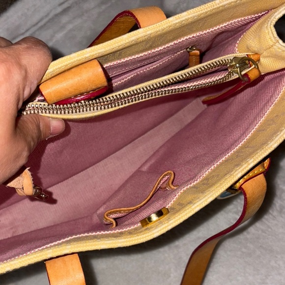 Vintage Gently Loved Dooney & Bourke East West Canvas Tote Bag - Picture 14 of 14